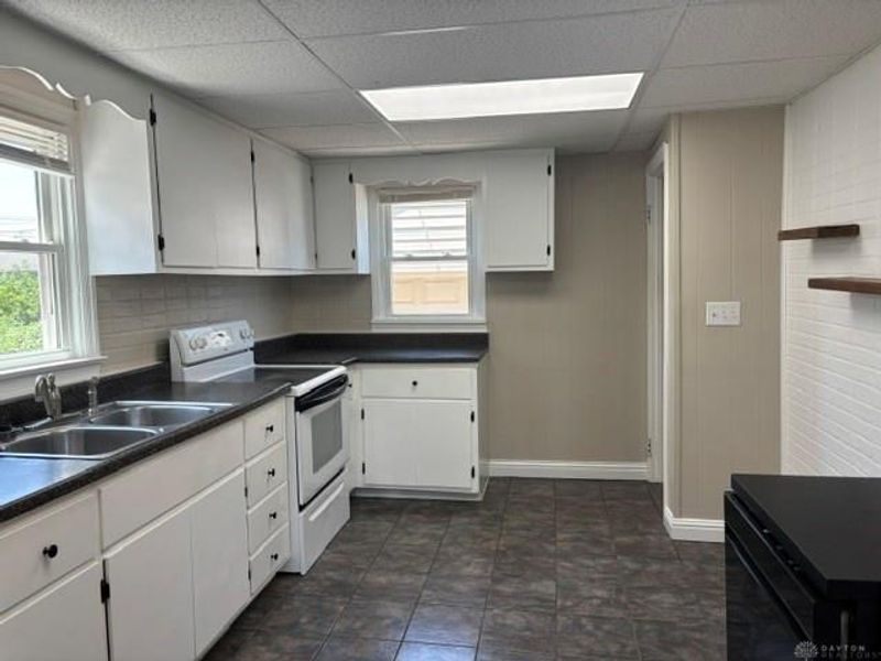5029 Pensacola Boulevard, Moraine, OH 45439 Photo 5