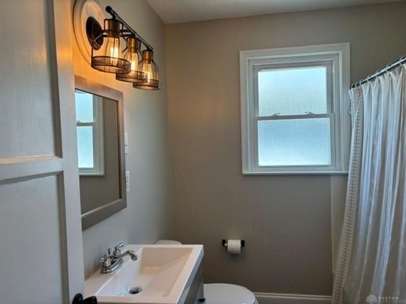 5029 Pensacola Boulevard, Moraine, OH 45439 Photo 6