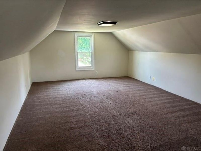 5029 Pensacola Boulevard, Moraine, OH 45439 Photo 9