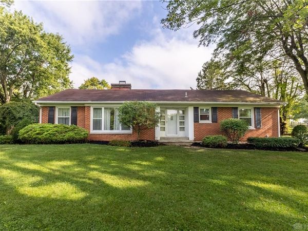 7853 Chambersburg Road, Huber Heights, OH 45424