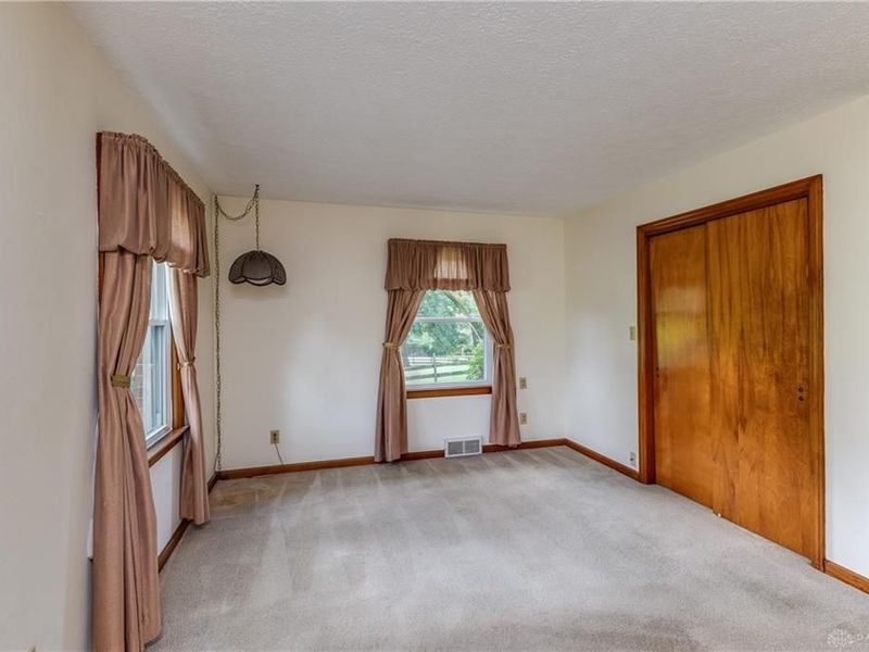 7853 Chambersburg Road, Huber Heights, OH 45424 Photo 14