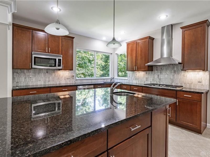 1080 Sedgefield Court, Hamilton Township, OH 45039 Photo 18