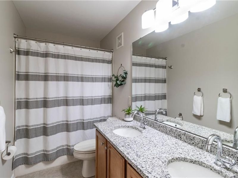 1080 Sedgefield Court, Hamilton Township, OH 45039 Photo 24