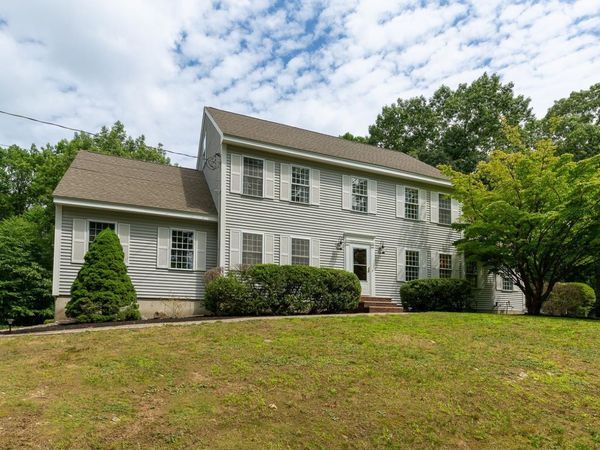 13 Cottonwood Road, Plaistow, NH 03865