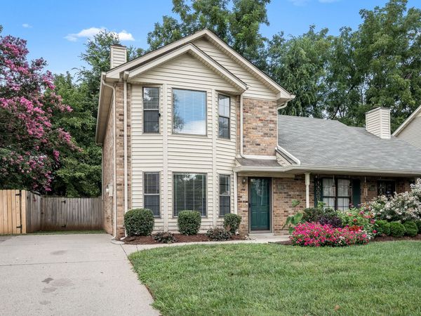 228 Hillside Ct , Murfreesboro, TN 37130