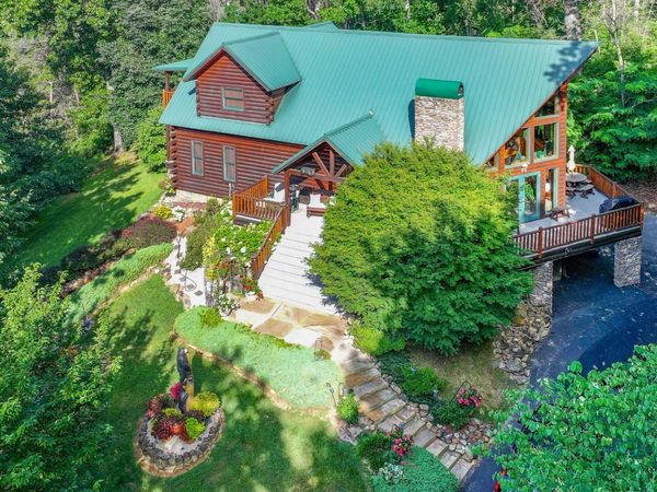 3341 Sugar Maple Loop Road , Sevierville, TN 37862