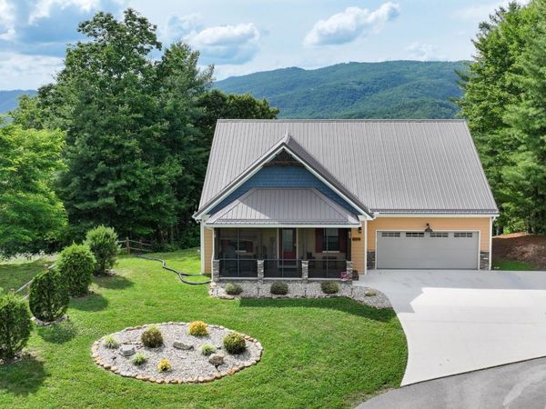 4973 Long Rifle Rd , Walland, TN 37886