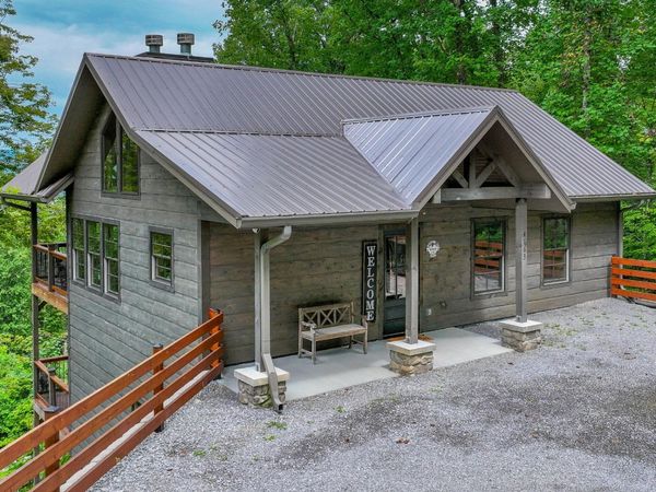 4163 Burning Tree Lane , Sevierville, TN 37862