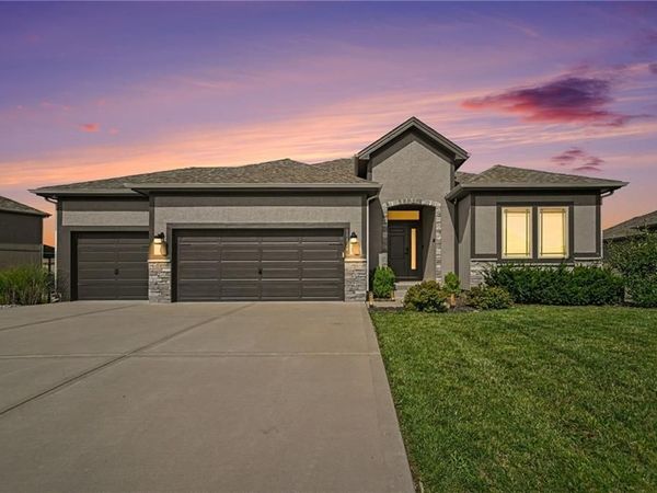 10824 N Crystal Avenue, Kansas City, MO 64153