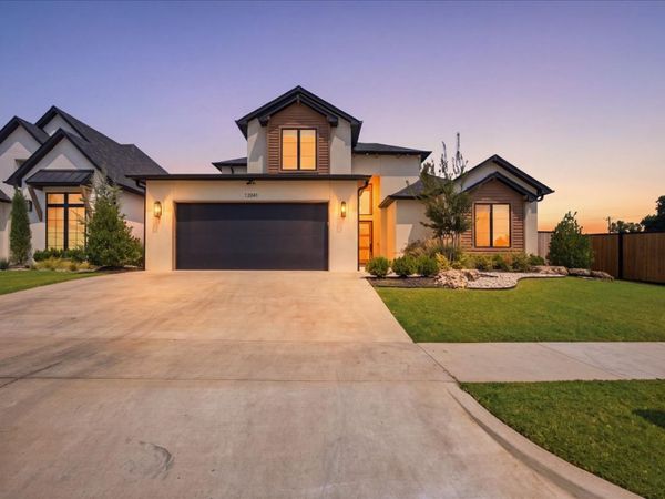 12041 S Vandalia Avenue E, Tulsa, OK 74137