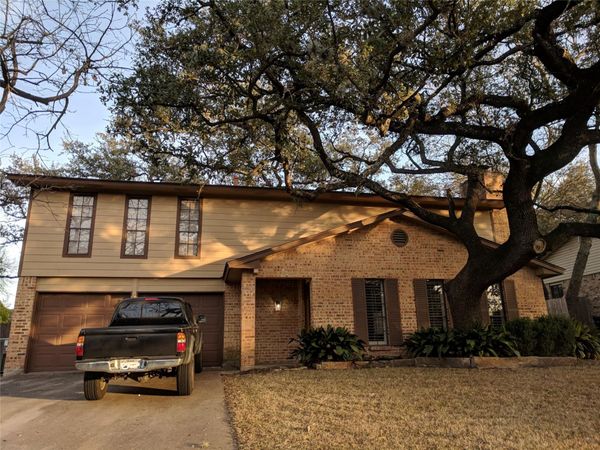 8415 Loralinda DR, Austin, TX 78753