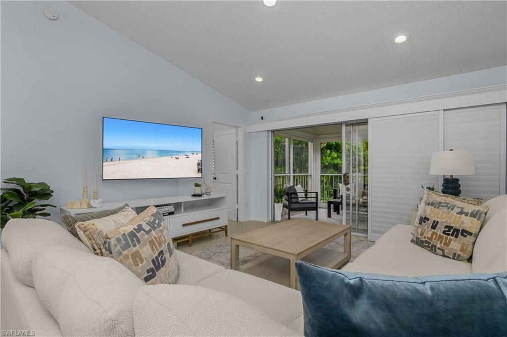 7725 Jewel Ln, Unit 201, Naples, FL 34109 Photo