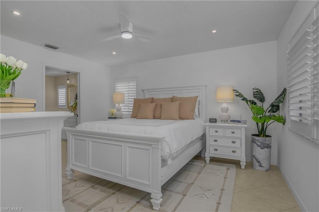 7725 Jewel Ln, Unit 201, Naples, FL 34109 Photo