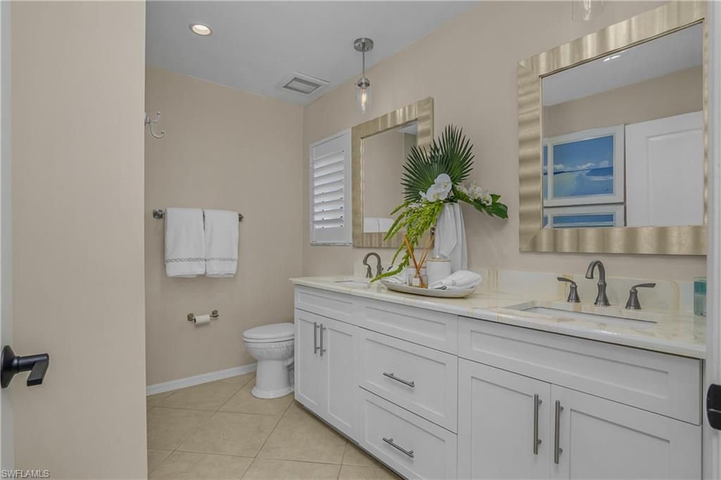 7725 Jewel Ln, Unit 201, Naples, FL 34109 Photo