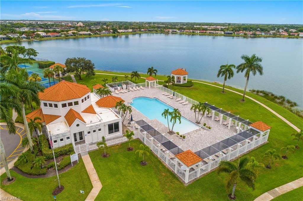 7725 Jewel Ln, Unit 201, Naples, FL 34109 Photo
