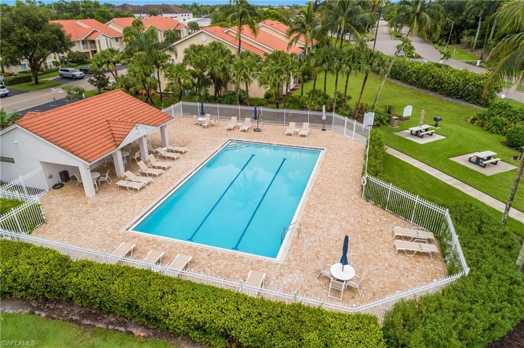7725 Jewel Ln, Unit 201, Naples, FL 34109 Photo