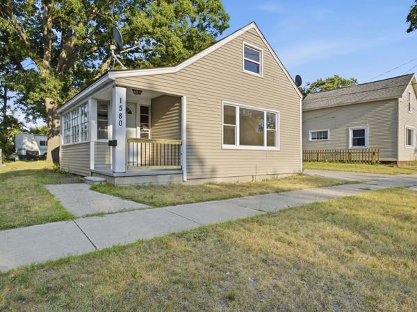 1580 Beidler Street, Muskegon, MI 49441