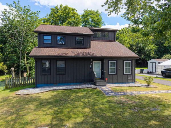 18 BEVERLEY ST, VERONA, VA 24482