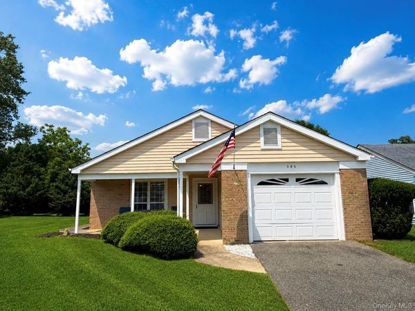 545 Stratford Lane , Ridge, NY 11961