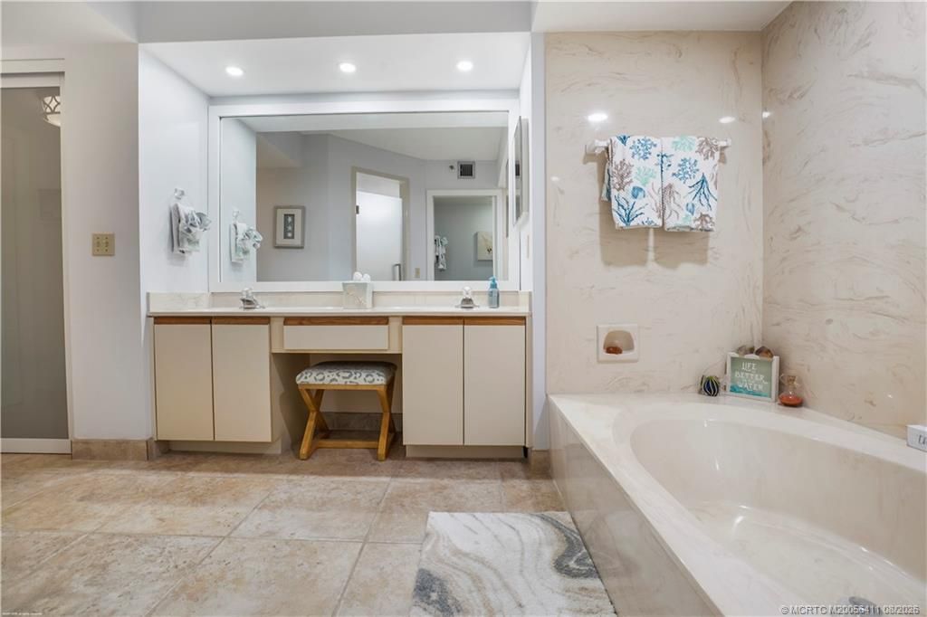 9600 S Ocean Drive, Unit 1204, Jensen Beach, FL 34957 Photo