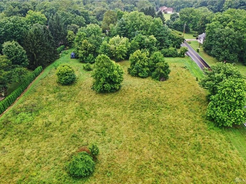 4652 Swigart Rd, Bellbrook, OH 45440 Photo 2