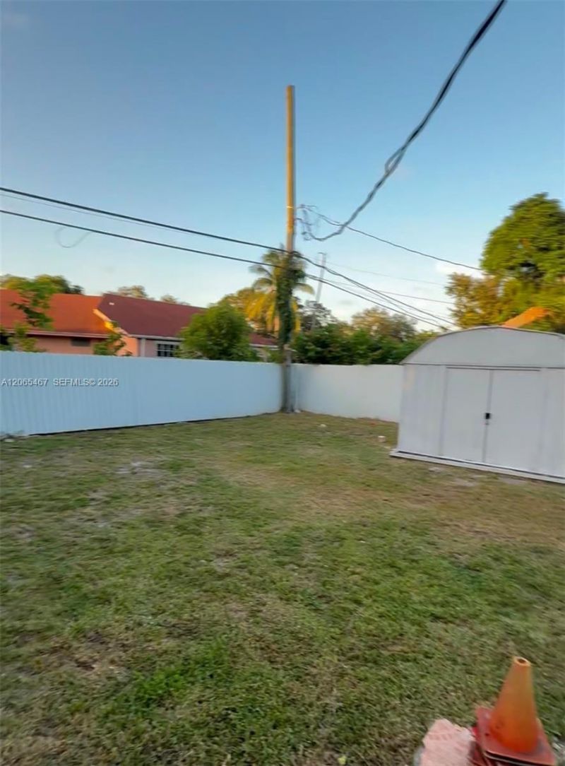 41 NE 195th St , Miami, FL 33179 Photo