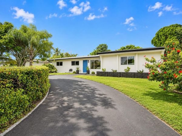 1321 NE 26th Ter , Pompano Beach, FL 33062