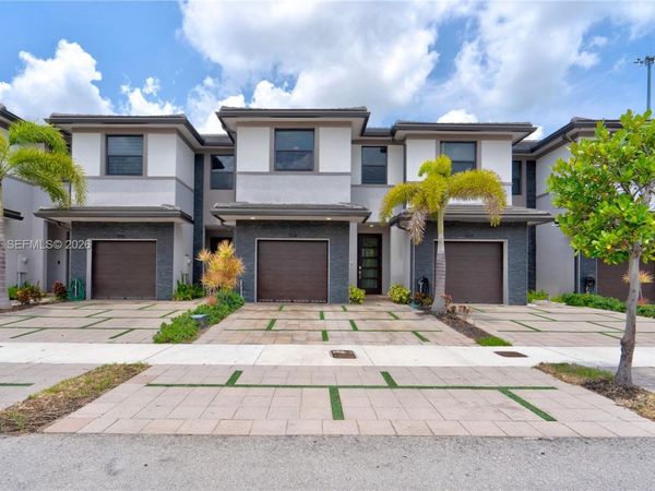 15826 NW 91st Ct , Unit 15826, Miami Lakes, FL 33018