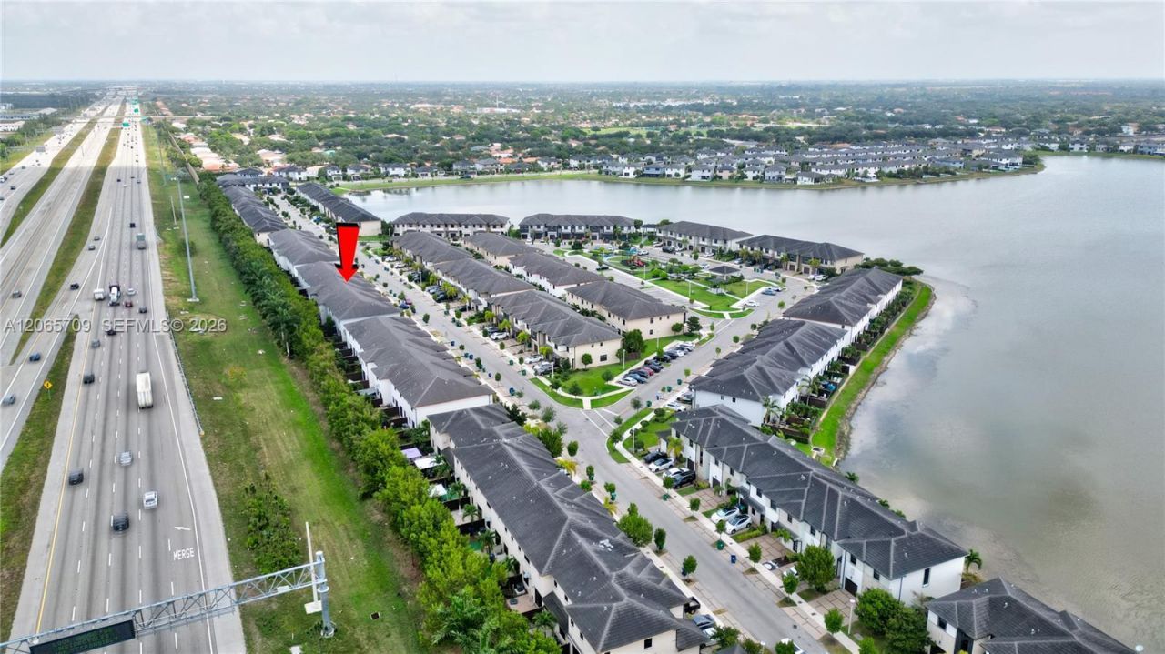 15826 NW 91st Ct , Unit 15826, Miami Lakes, FL 33018 Photo