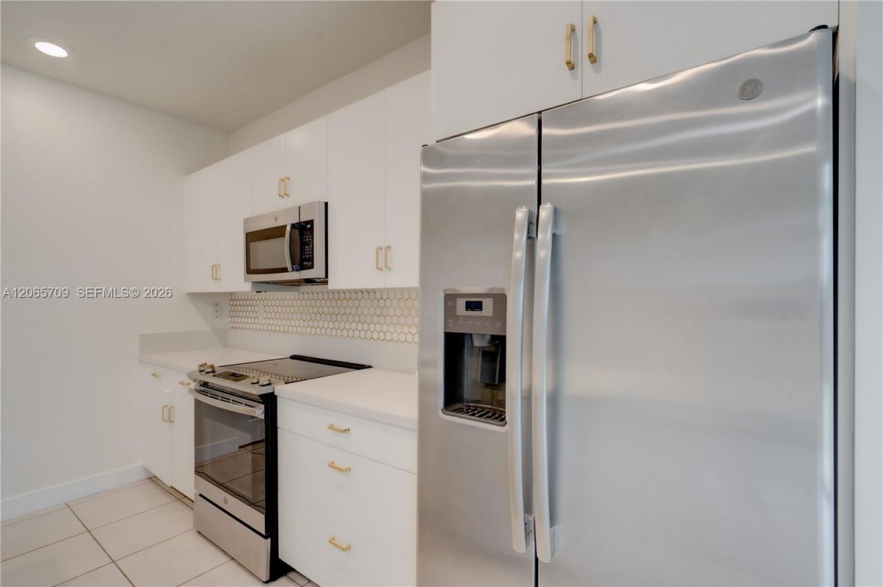 15826 NW 91st Ct , Unit 15826, Miami Lakes, FL 33018 Photo