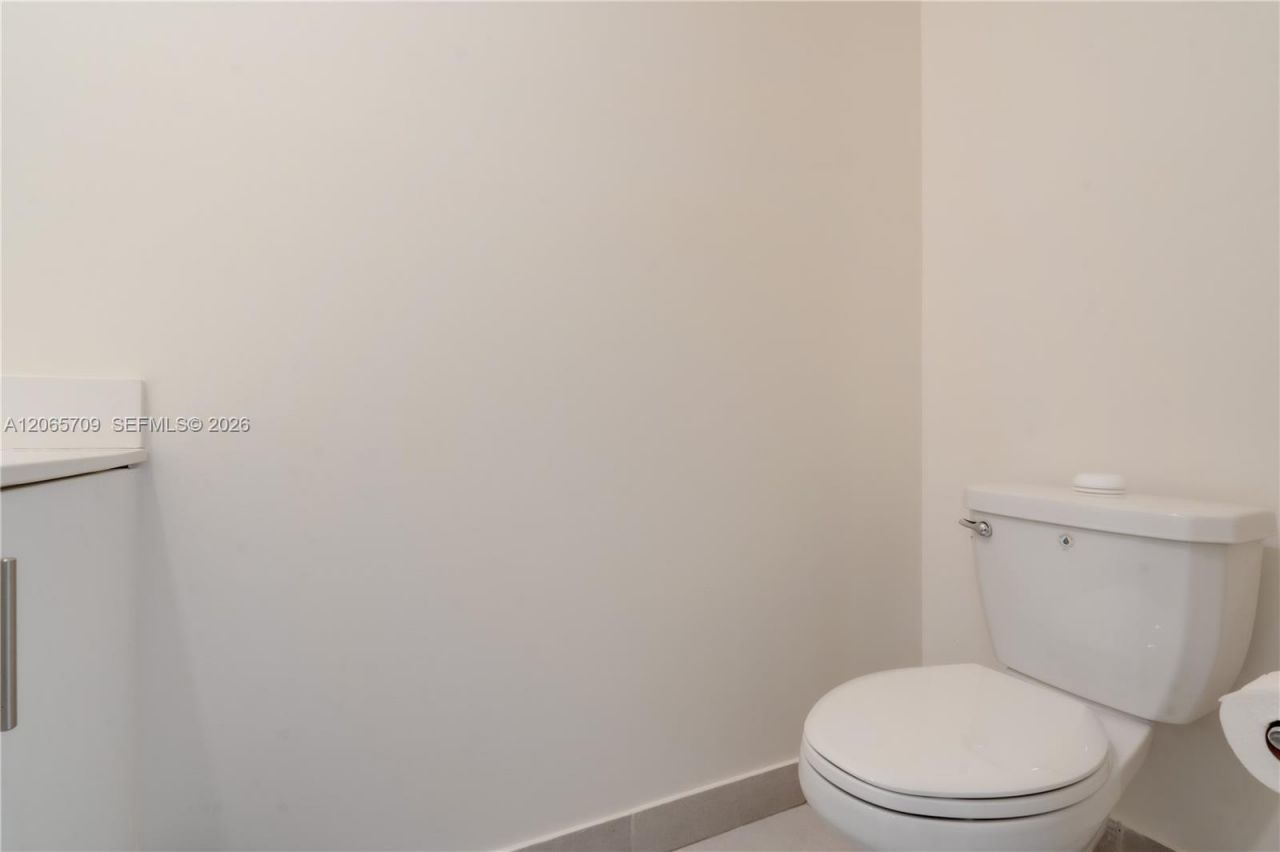 15826 NW 91st Ct , Unit 15826, Miami Lakes, FL 33018 Photo