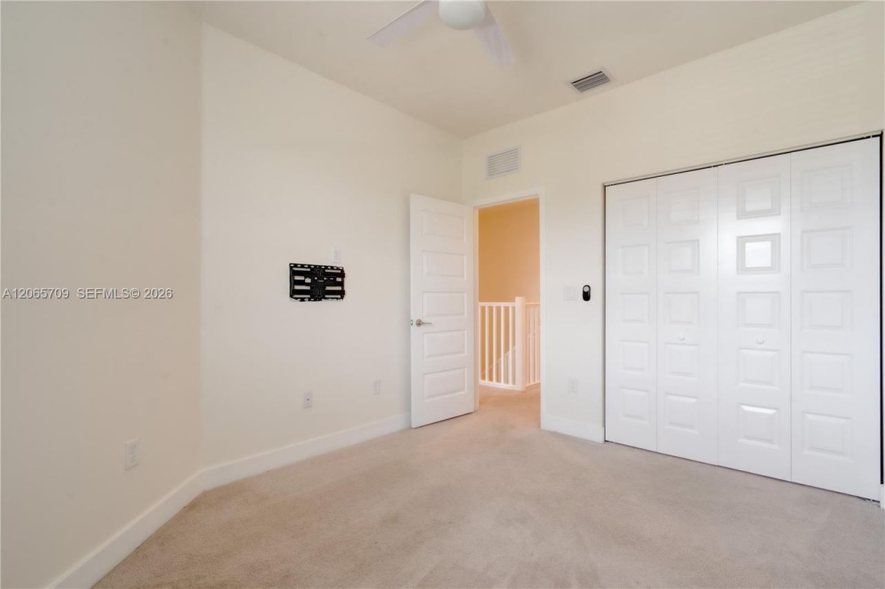 15826 NW 91st Ct , Unit 15826, Miami Lakes, FL 33018 Photo