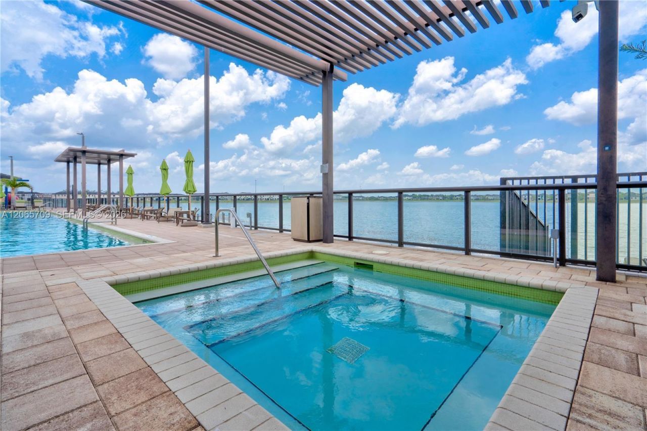 15826 NW 91st Ct , Unit 15826, Miami Lakes, FL 33018 Photo