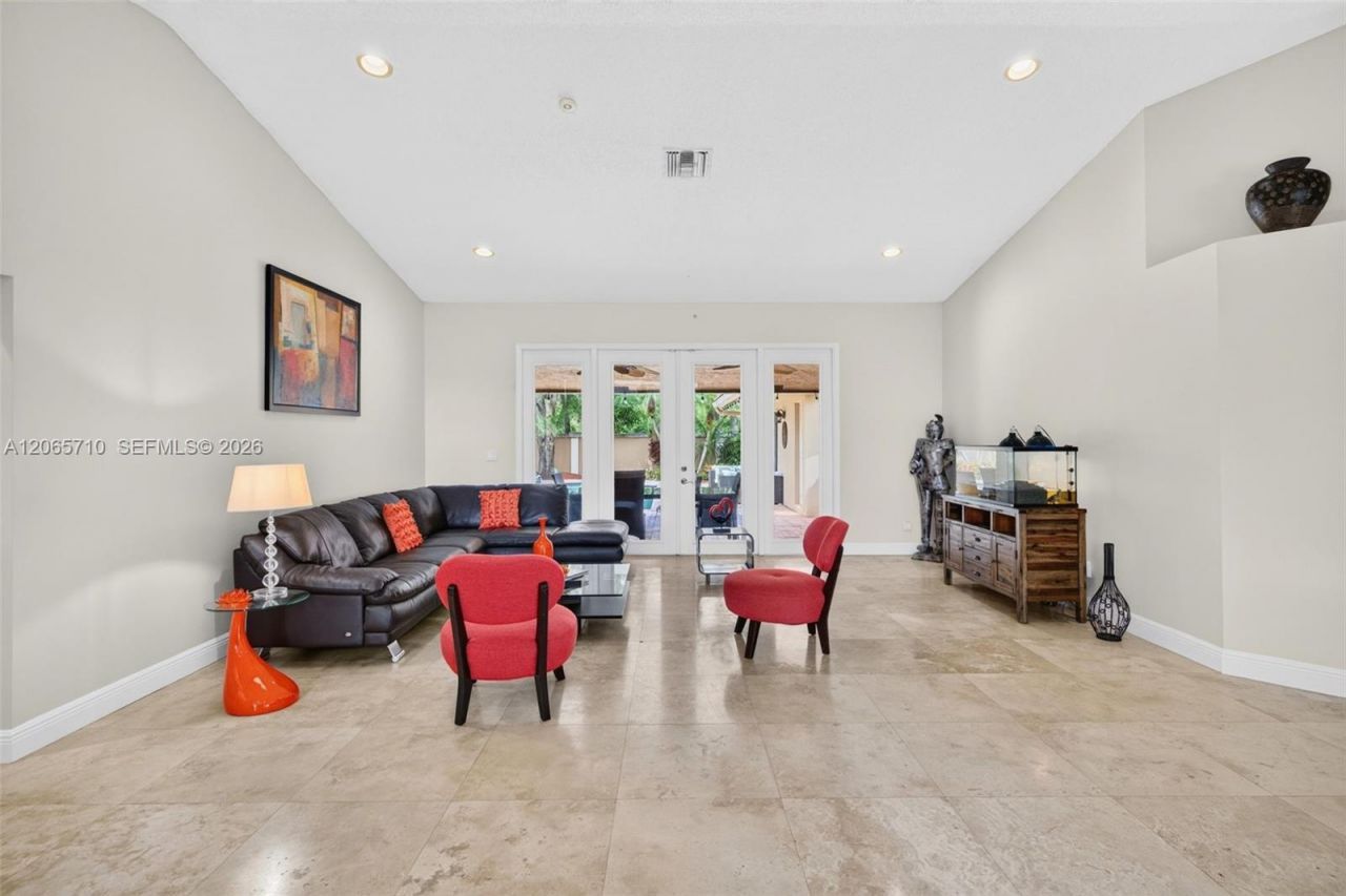 581 NW 110th Ave, Plantation, FL 33324 Photo