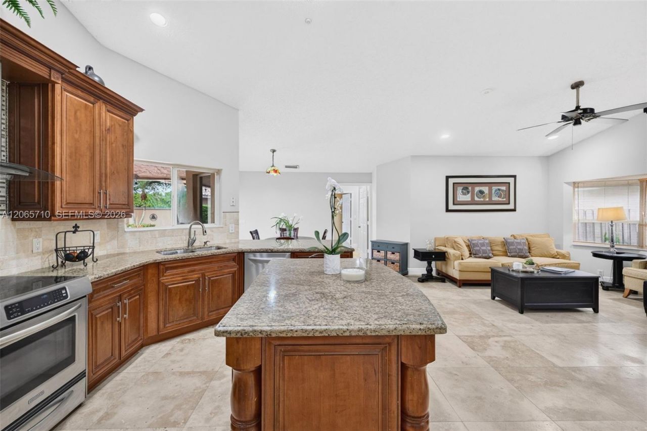 581 NW 110th Ave, Plantation, FL 33324 Photo