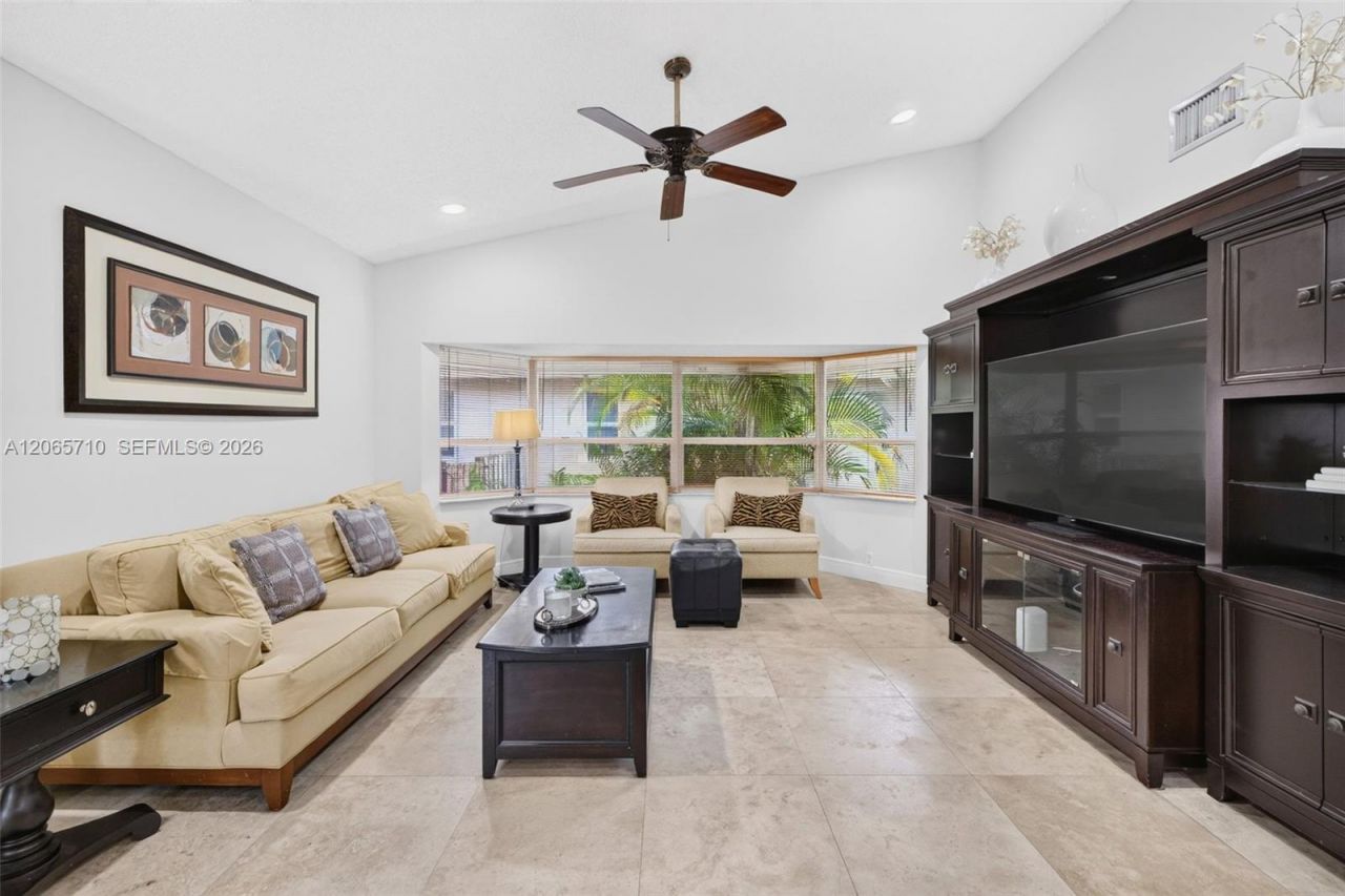 581 NW 110th Ave, Plantation, FL 33324 Photo