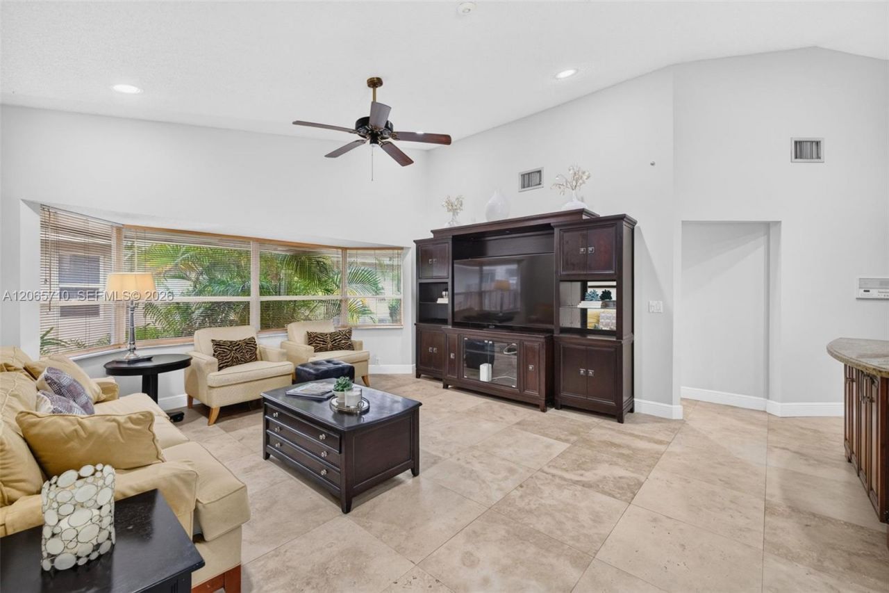 581 NW 110th Ave, Plantation, FL 33324 Photo