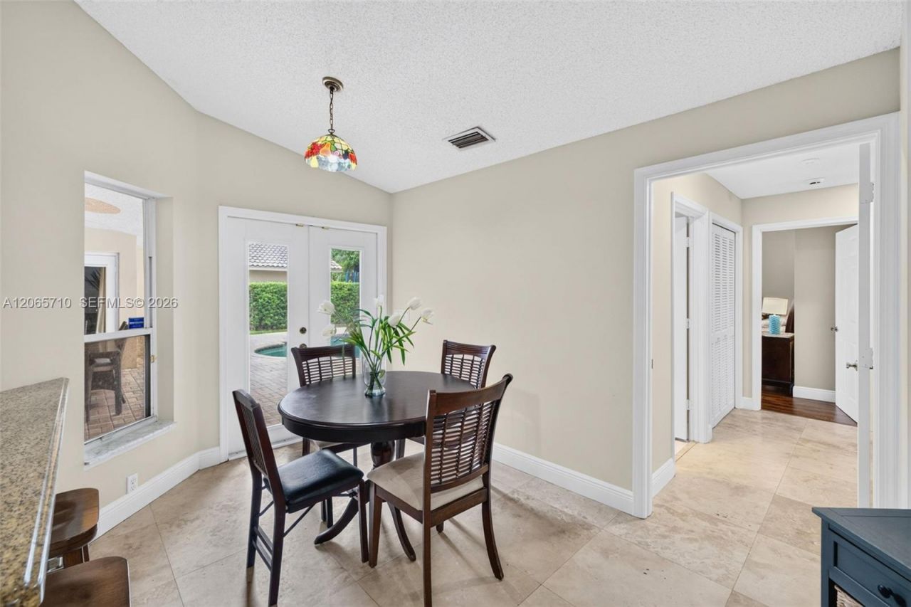 581 NW 110th Ave, Plantation, FL 33324 Photo