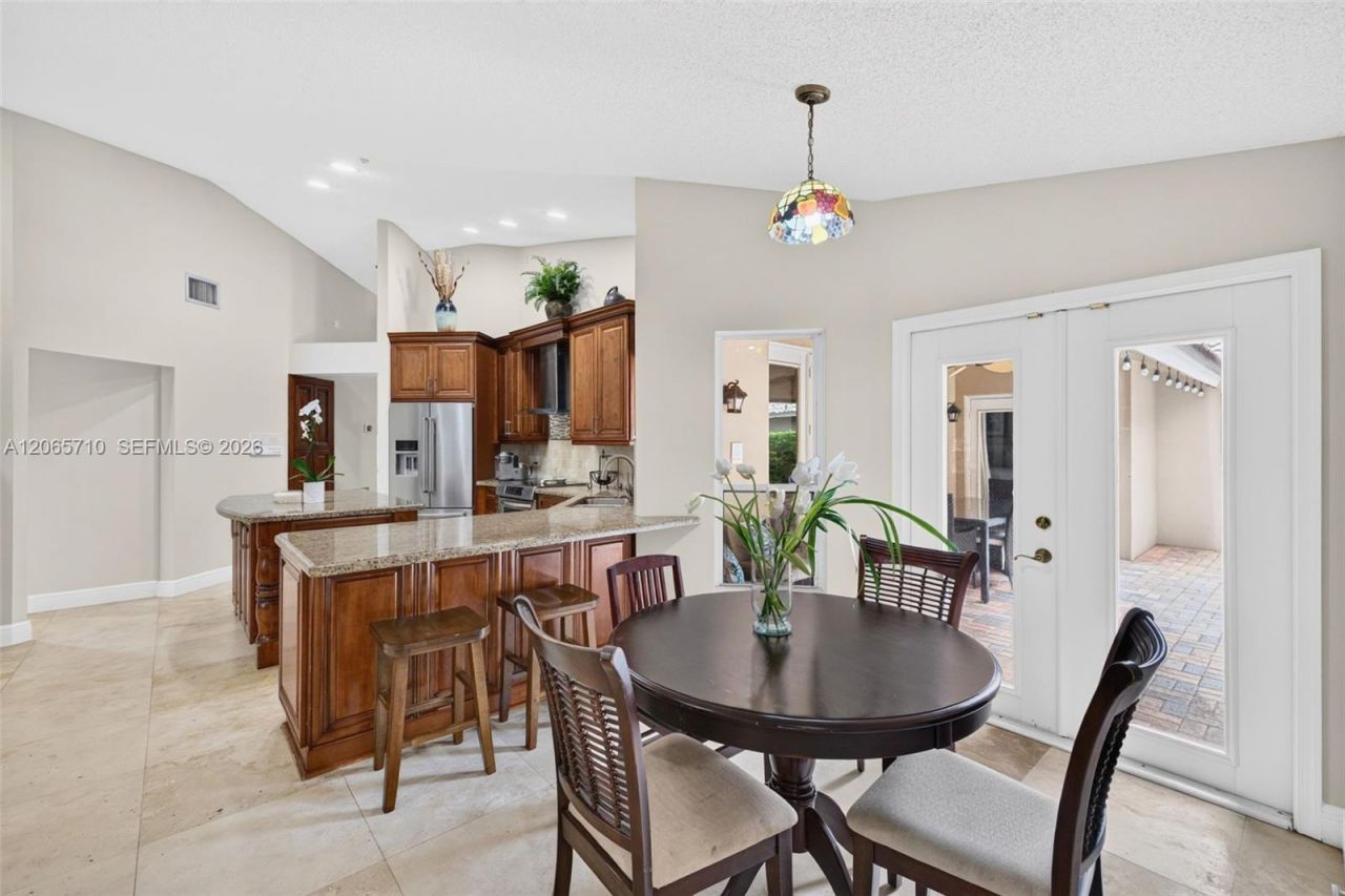 581 NW 110th Ave, Plantation, FL 33324 Photo