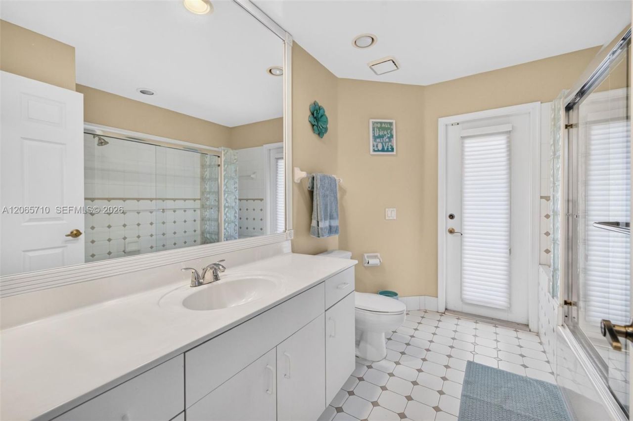 581 NW 110th Ave, Plantation, FL 33324 Photo