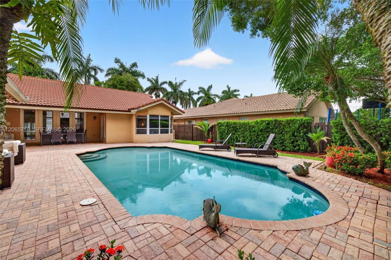 581 NW 110th Ave, Plantation, FL 33324 Photo