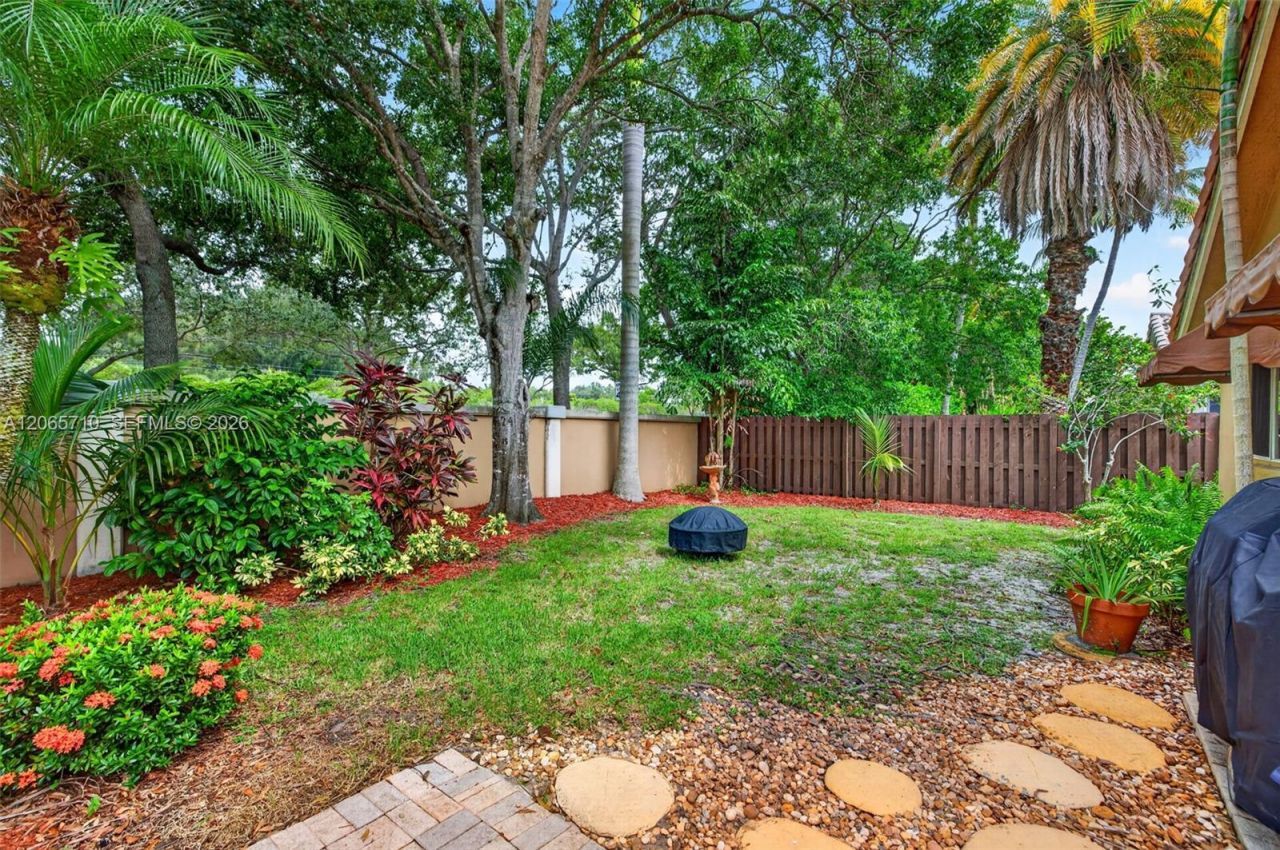 581 NW 110th Ave, Plantation, FL 33324 Photo