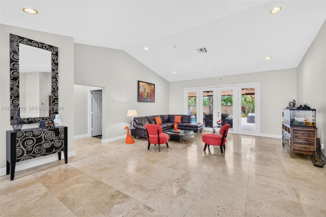 581 NW 110th Ave, Plantation, FL 33324 Photo