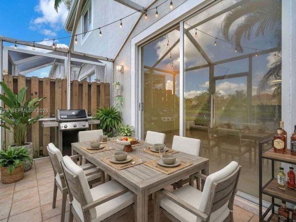 3698 San Simeon Cir , Weston, FL 33331