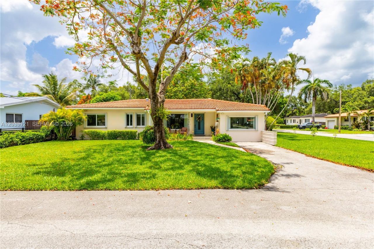 8920 NE 9th Ct, Miami, FL 33138 Photo