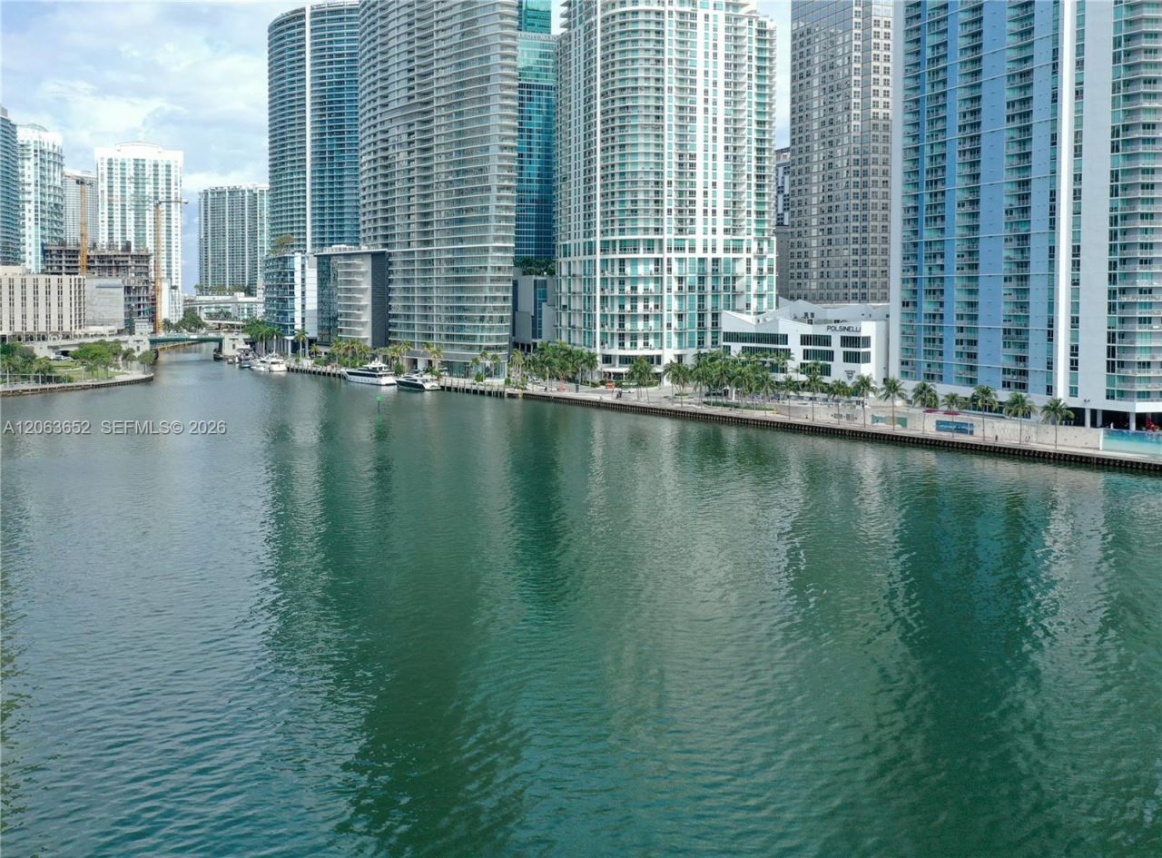 888 Brickell Key Dr, Unit 512, Miami, FL 33131 Photo