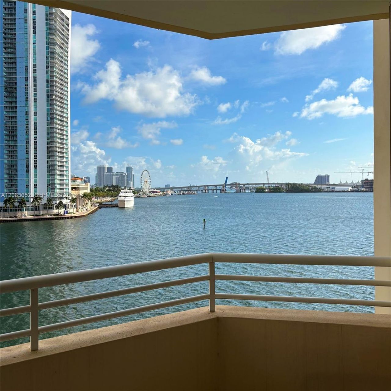 888 Brickell Key Dr, Unit 512, Miami, FL 33131 Photo