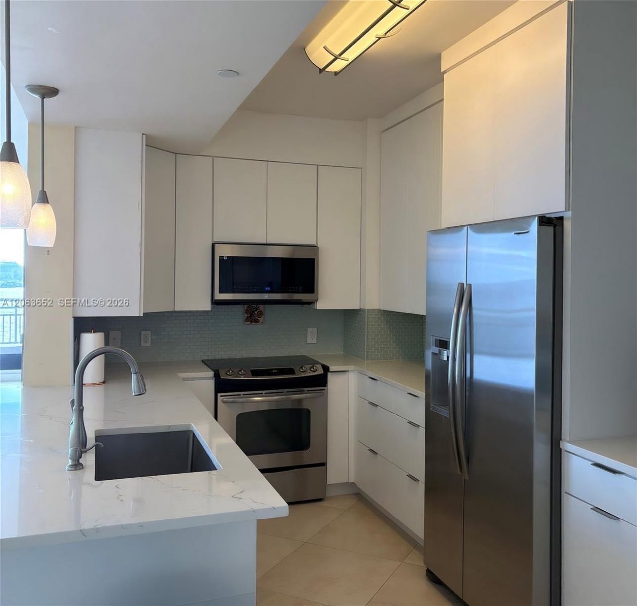 888 Brickell Key Dr, Unit 512, Miami, FL 33131 Photo
