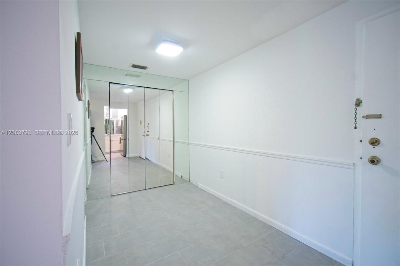 1540 Meridian Ave, Unit 3G, Miami Beach, FL 33139 Photo