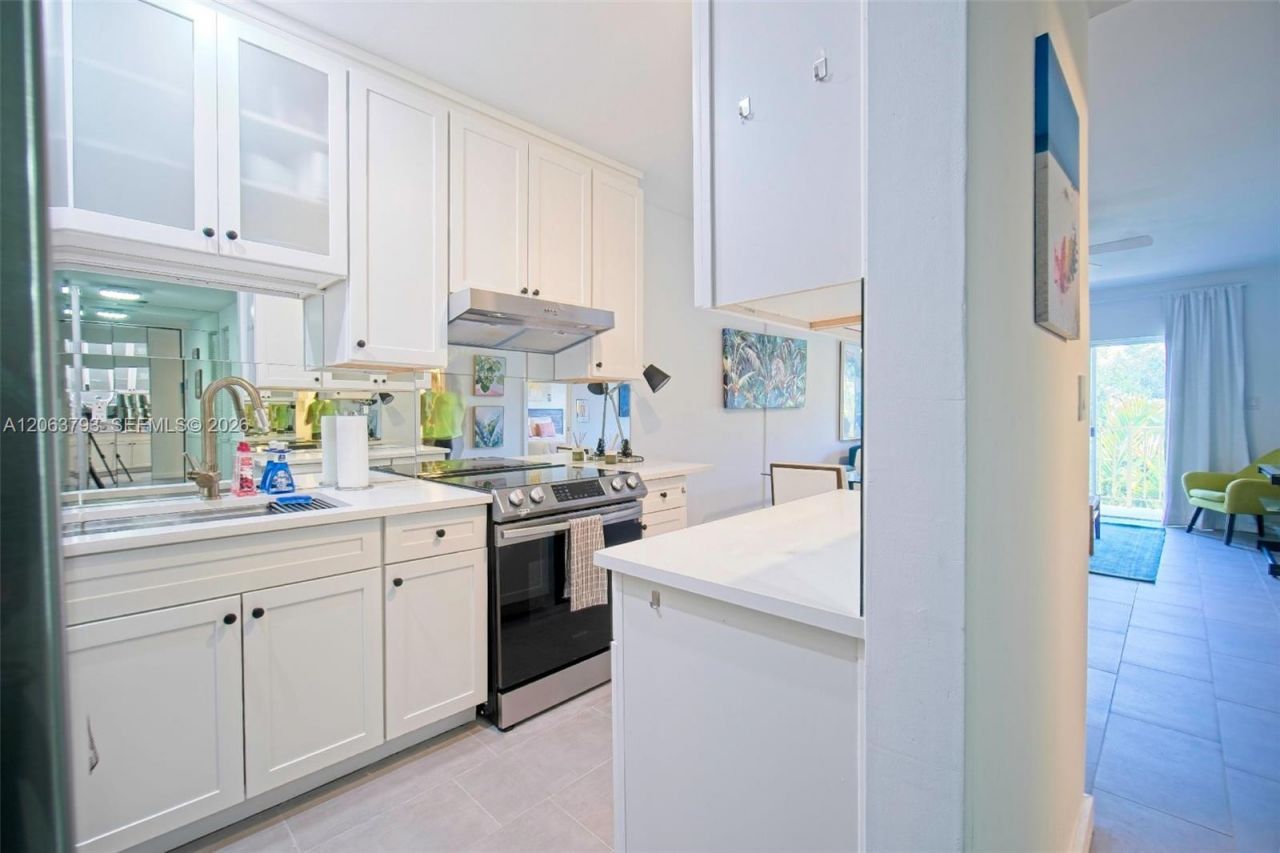 1540 Meridian Ave, Unit 3G, Miami Beach, FL 33139 Photo
